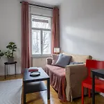 Josephine - Authentic Hospitality Near *