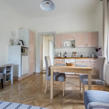 Apartman Josephine - Authentic Hospitality Near