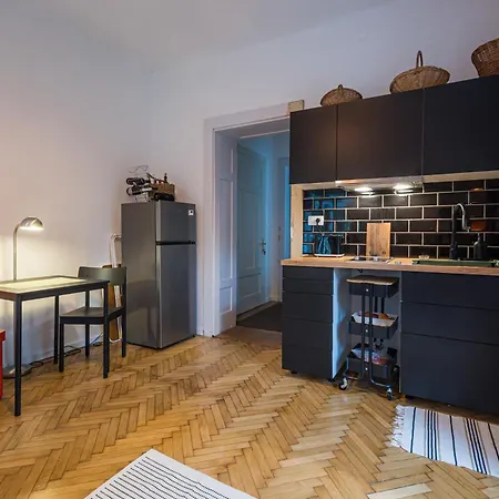 Josephine - Authentic Hospitality Near Apartamento Bled