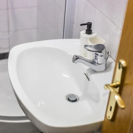 Apartman Josephine - Authentic Hospitality Near *